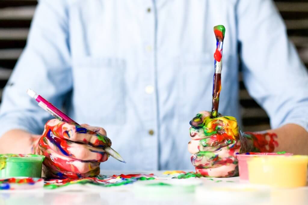 Künstlerisch kreative Tätigkeiten können es einem erleichtern, in den Flow-Zustand zu gelangen